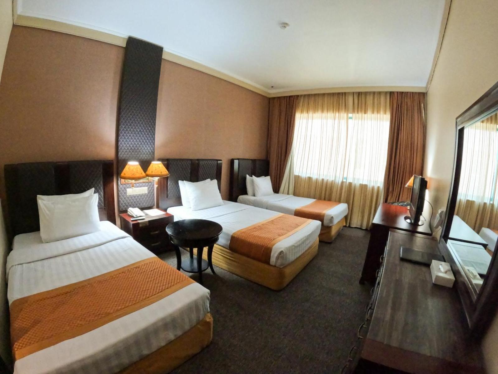 Knight Armour Hotel Dubai Exterior foto