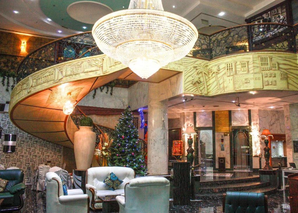 Knight Armour Hotel Dubai Exterior foto